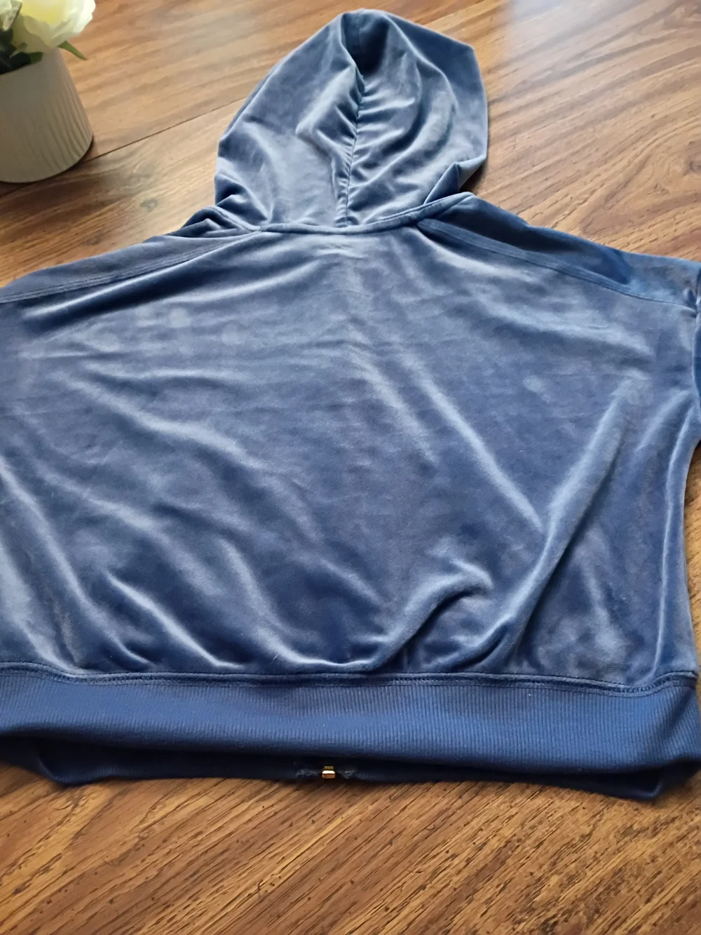 🩷Girls Size Small Justice Navy Velour Hoodie with Gold Logo Detail